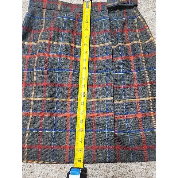 Talbots Vintage 80's USA Gray Red Blue Yellow Plaid Wool Wrap Skirt 6p 28x19 - Picture 10 of 12